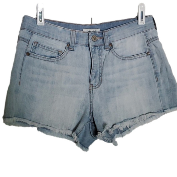Mudd Light Wash Raw Hem Denim Jean Shorts Women's Size 5 - Picture 1 of 6